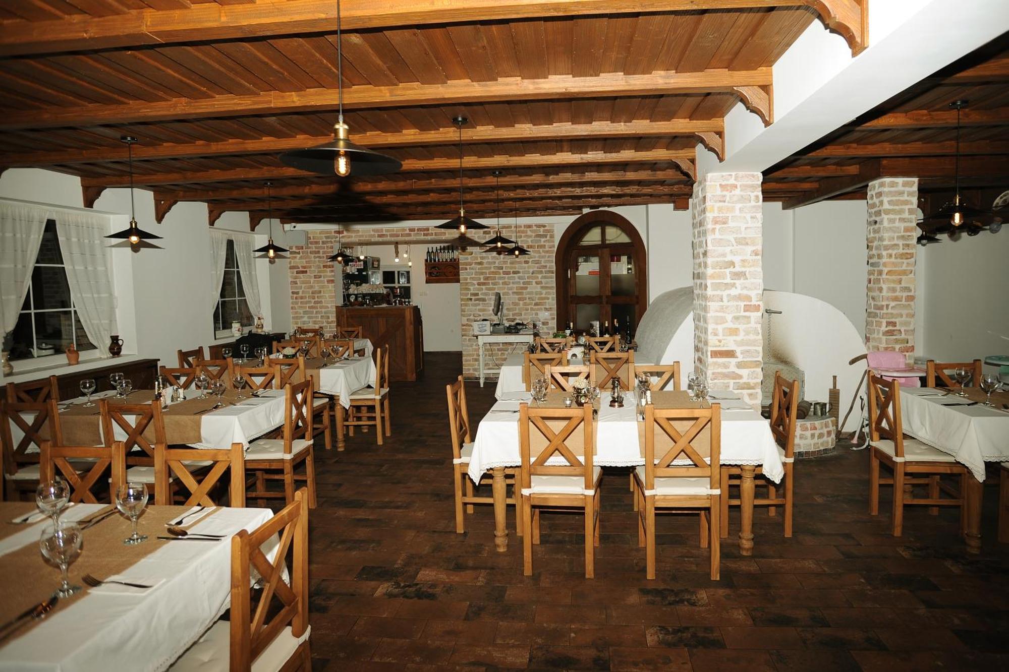 Pilisi Lovas Major, Dorog Bed and Breakfast Eksteriør billede